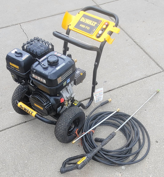 DEWALT 4400 PSI 4.0 GPM Cold Water Gas Pressure Washer